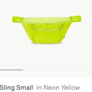 Caraa Sporty Sling Bag